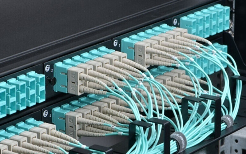 Cáp quang OM4 bán tại Việt Nam